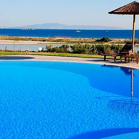 Koulas - Red Aparthotel 3*