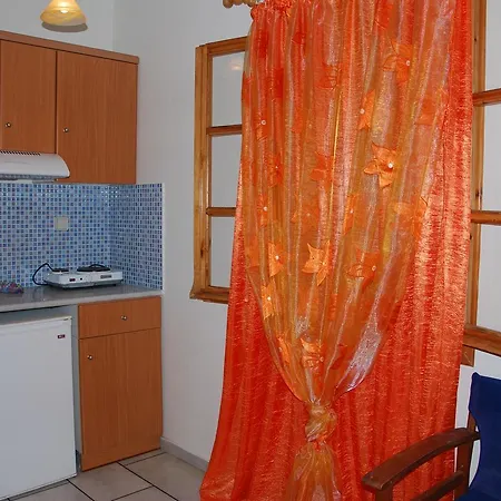 Koulas - Red Aparthotel Agios Prokopios (Naxos)